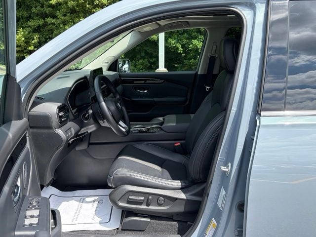 2023 Honda Pilot Touring AWD