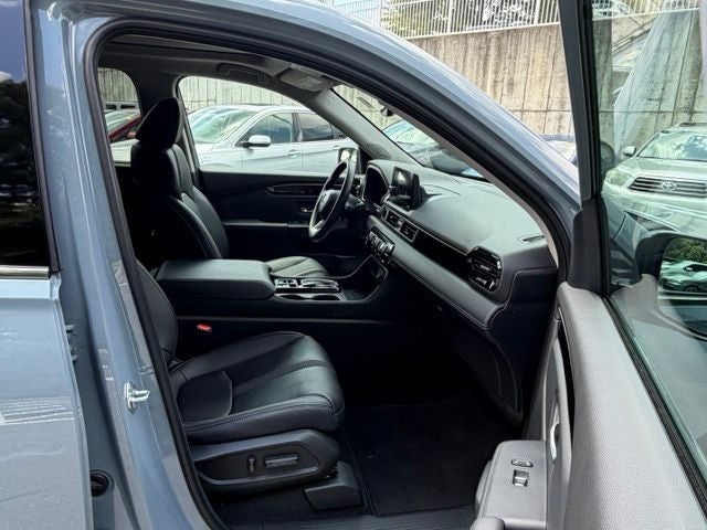 2023 Honda Pilot Touring AWD