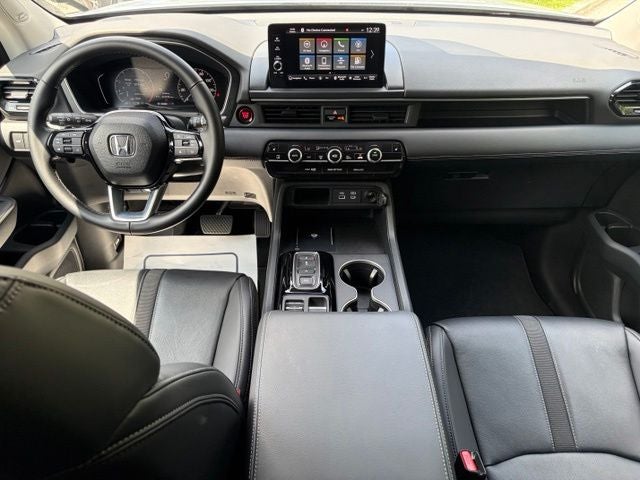 2023 Honda Pilot Touring AWD