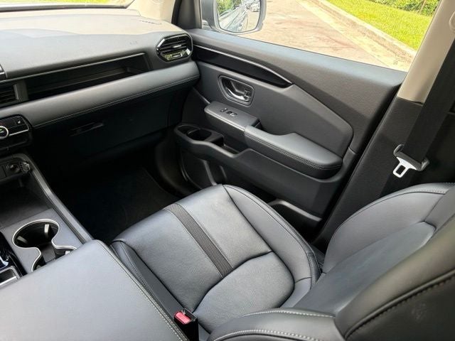 2023 Honda Pilot Touring AWD