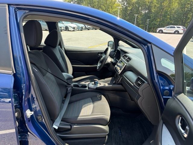 2025 Nissan Leaf S