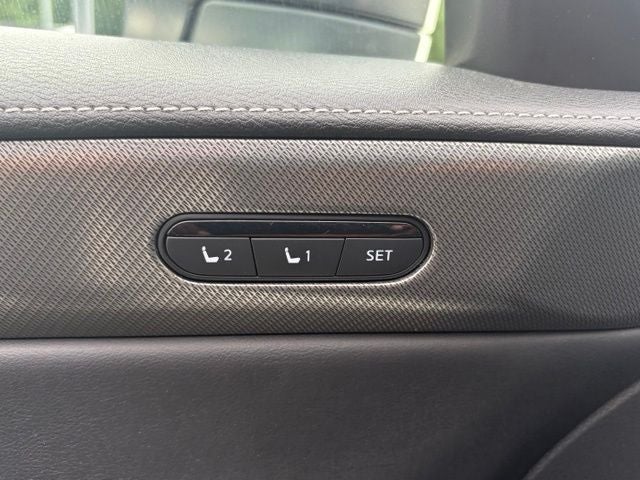 2023 INFINITI QX60 LUXE AWD