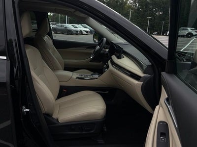 2023 INFINITI QX60 LUXE AWD