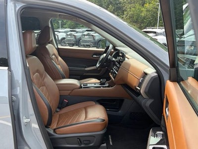 2022 Nissan Pathfinder Platinum