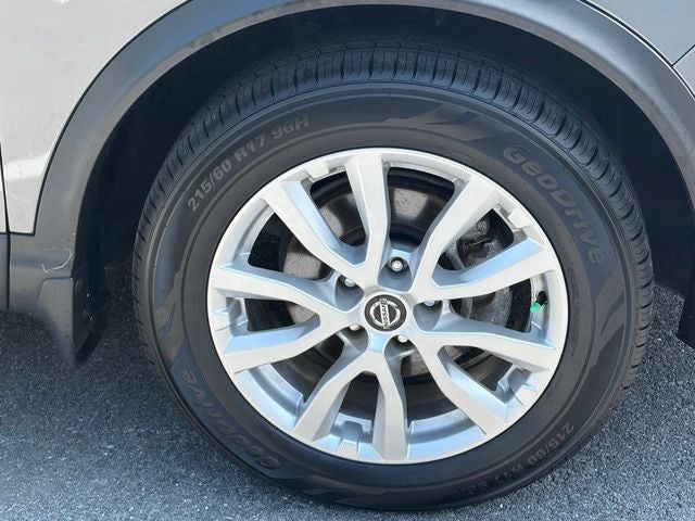 2022 Nissan Rogue Sport SV AWD