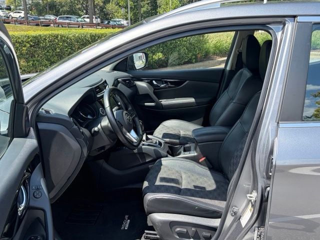 2022 Nissan Rogue Sport SV AWD