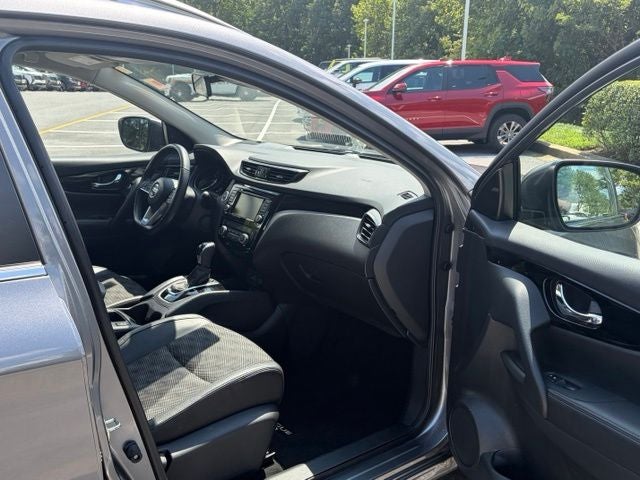 2022 Nissan Rogue Sport SV AWD