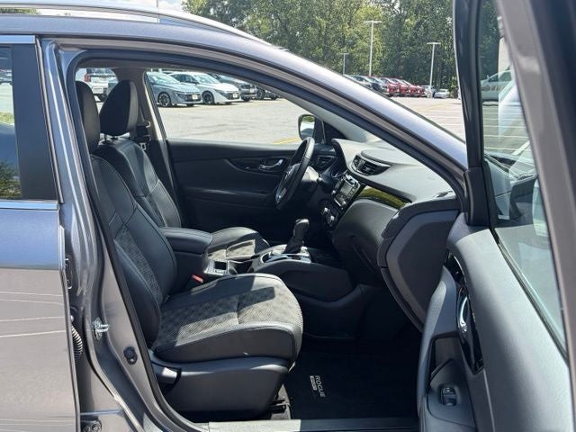 2022 Nissan Rogue Sport SV AWD