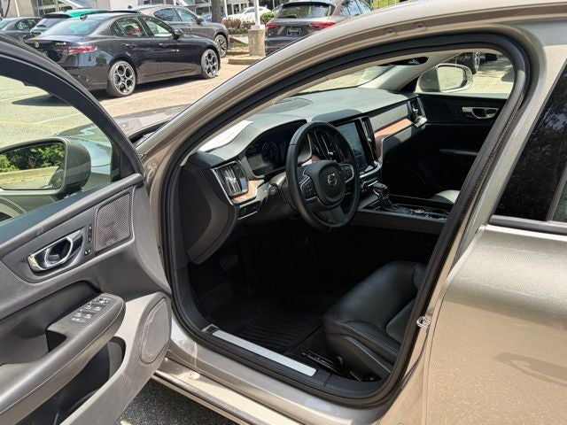 2019 Volvo S60 T6 Momentum