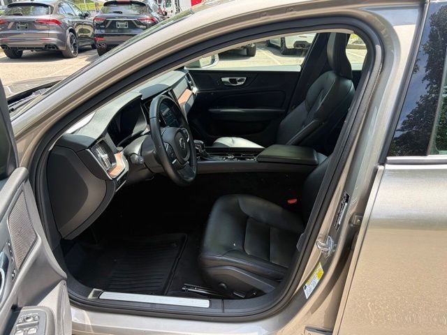 2019 Volvo S60 T6 Momentum