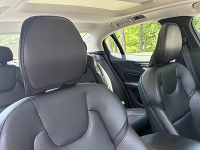 2019 Volvo S60 T6 Momentum