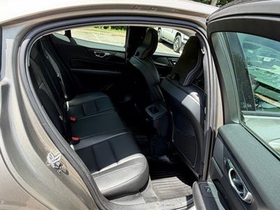 2019 Volvo S60 T6 Momentum