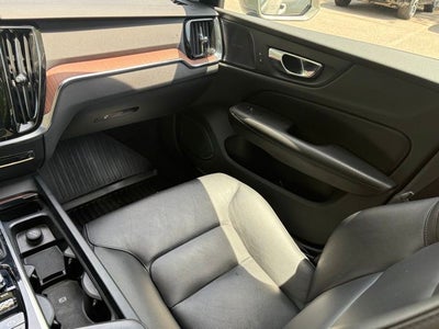2019 Volvo S60 T6 Momentum