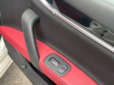 2023 Maserati Ghibli Modena Q4