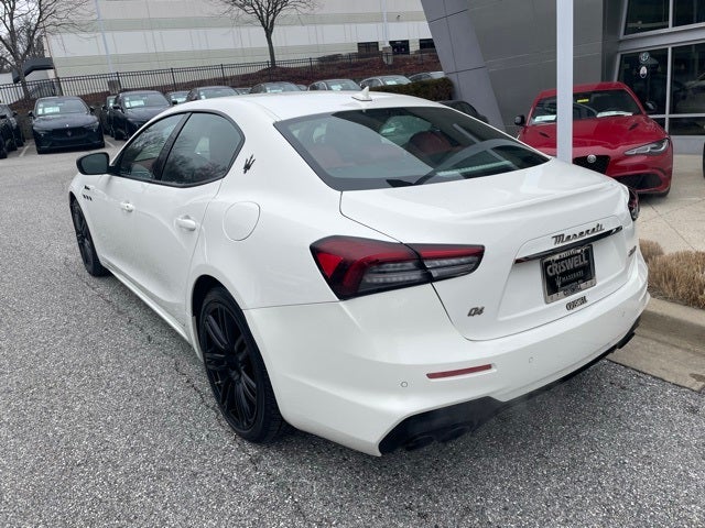 2023 Maserati Ghibli Modena Q4