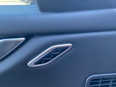 2022 Maserati Ghibli Modena Q4