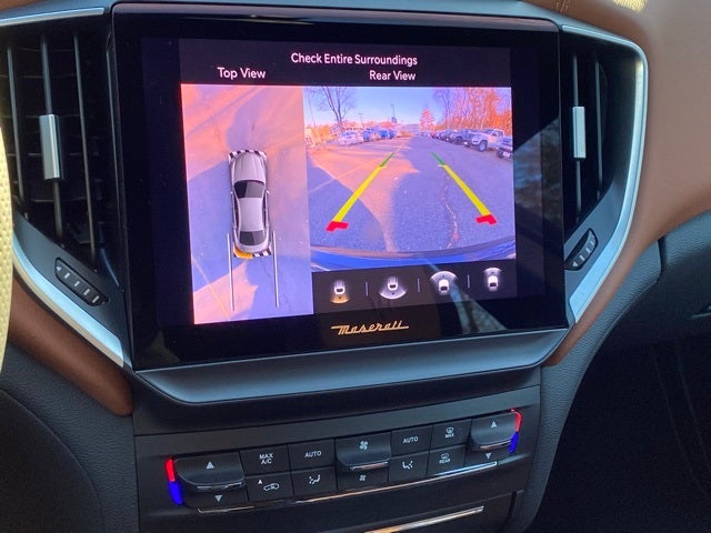 2022 Maserati Ghibli Modena Q4