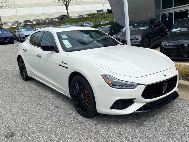 2024 Maserati Ghibli Modena