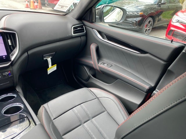 2024 Maserati Ghibli Modena