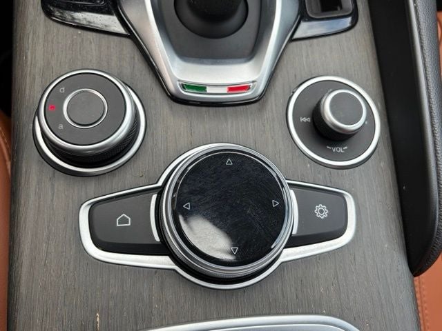 2023 Alfa Romeo Giulia Ti AWD