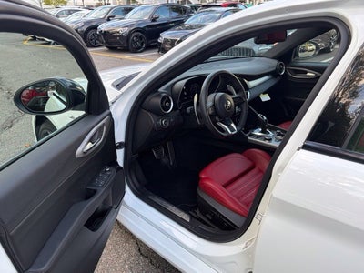 2024 Alfa Romeo Giulia Veloce