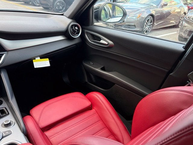 2024 Alfa Romeo Giulia Veloce