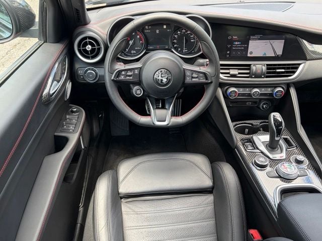 2023 Alfa Romeo Giulia Estrema AWD
