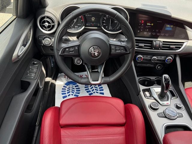 2023 Alfa Romeo Giulia Veloce AWD