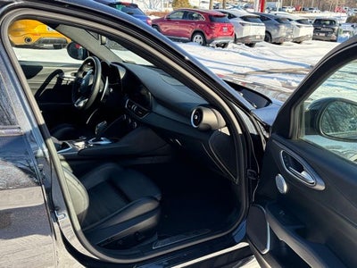 2022 Alfa Romeo Giulia Veloce AWD