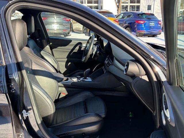 2022 Alfa Romeo Giulia Veloce AWD