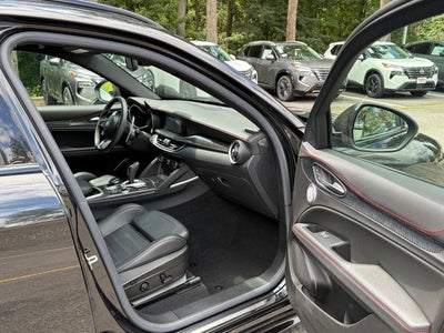 2023 Alfa Romeo Stelvio Estrema AWD