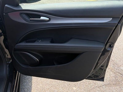 2023 Alfa Romeo Stelvio Veloce AWD