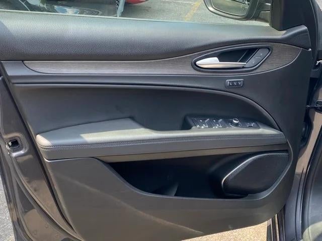 2022 Alfa Romeo Stelvio Ti AWD