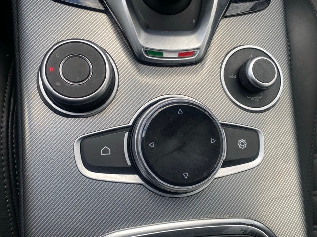 2022 Alfa Romeo Stelvio Veloce Ti AWD