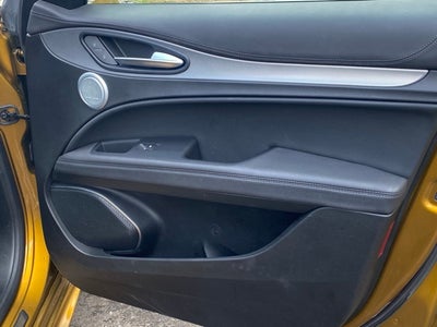 2022 Alfa Romeo Stelvio Veloce Ti AWD