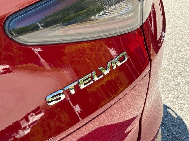2024 Alfa Romeo Stelvio Competizione AWD