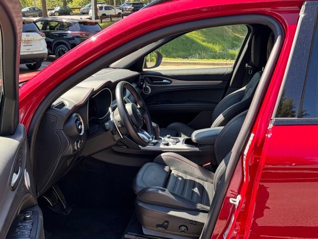 2024 Alfa Romeo Stelvio Competizione AWD
