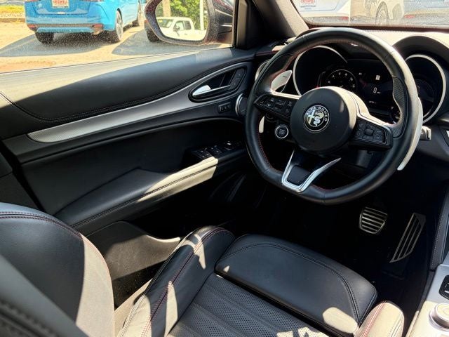 2024 Alfa Romeo Stelvio Competizione AWD