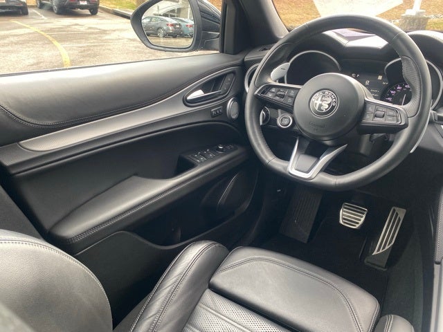 2023 Alfa Romeo Stelvio Veloce AWD