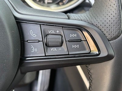 2023 Alfa Romeo Stelvio Veloce AWD