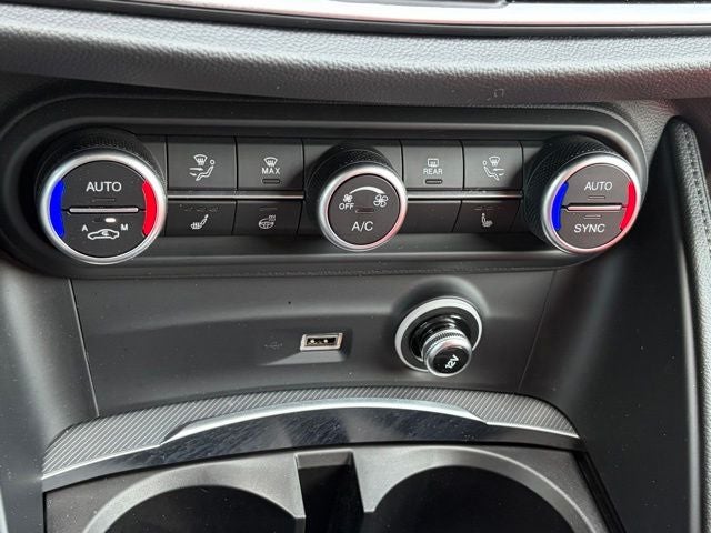 2023 Alfa Romeo Stelvio Veloce AWD