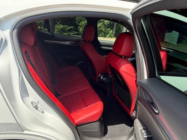 2023 Alfa Romeo Stelvio Veloce AWD