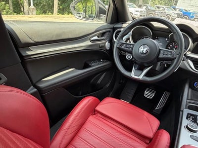2023 Alfa Romeo Stelvio Veloce AWD