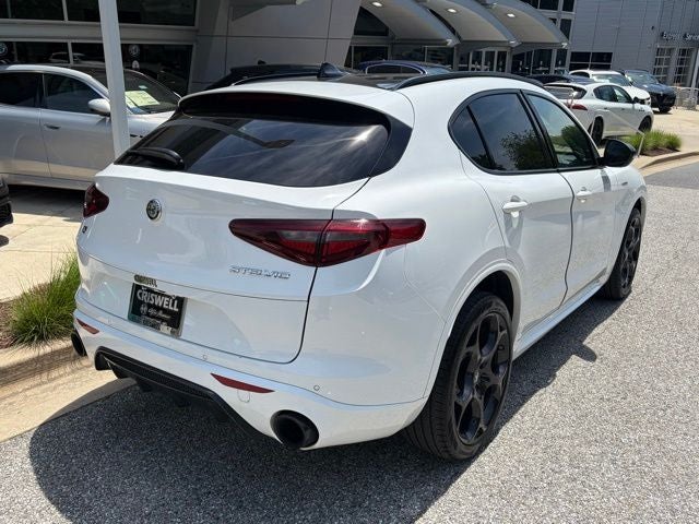 2023 Alfa Romeo Stelvio Veloce AWD