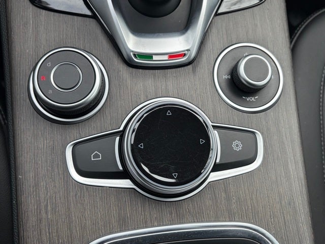 2023 Alfa Romeo Stelvio Ti AWD