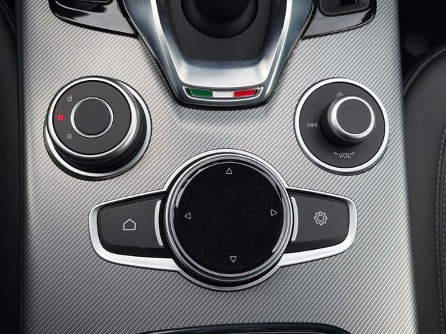 2024 Alfa Romeo Stelvio Ti AWD