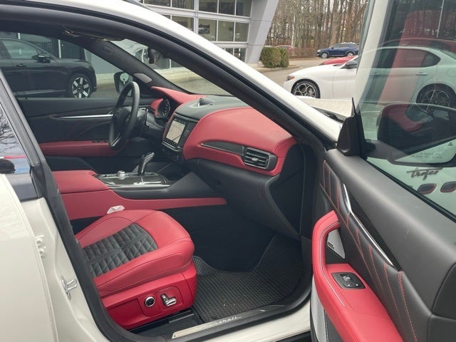 2022 Maserati Levante Trofeo