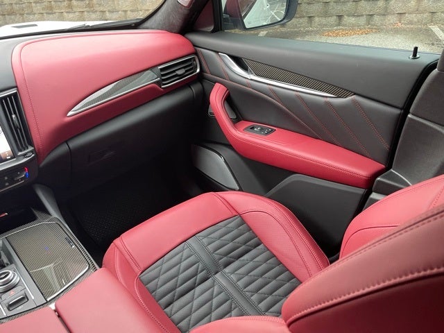 2022 Maserati Levante Trofeo