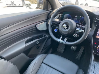 2025 Maserati Grecale Base