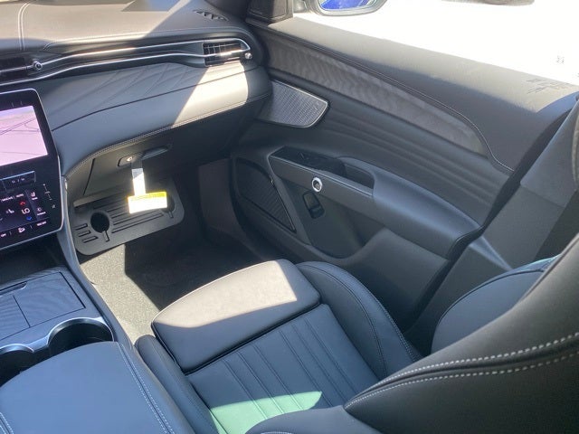 2025 Maserati Grecale Base